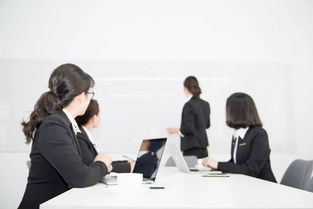未來3年廣東將培訓(xùn)60萬人次，這幾大職業(yè)都有份——?jiǎng)趧?wù)服務(wù)迎來黃金發(fā)展期